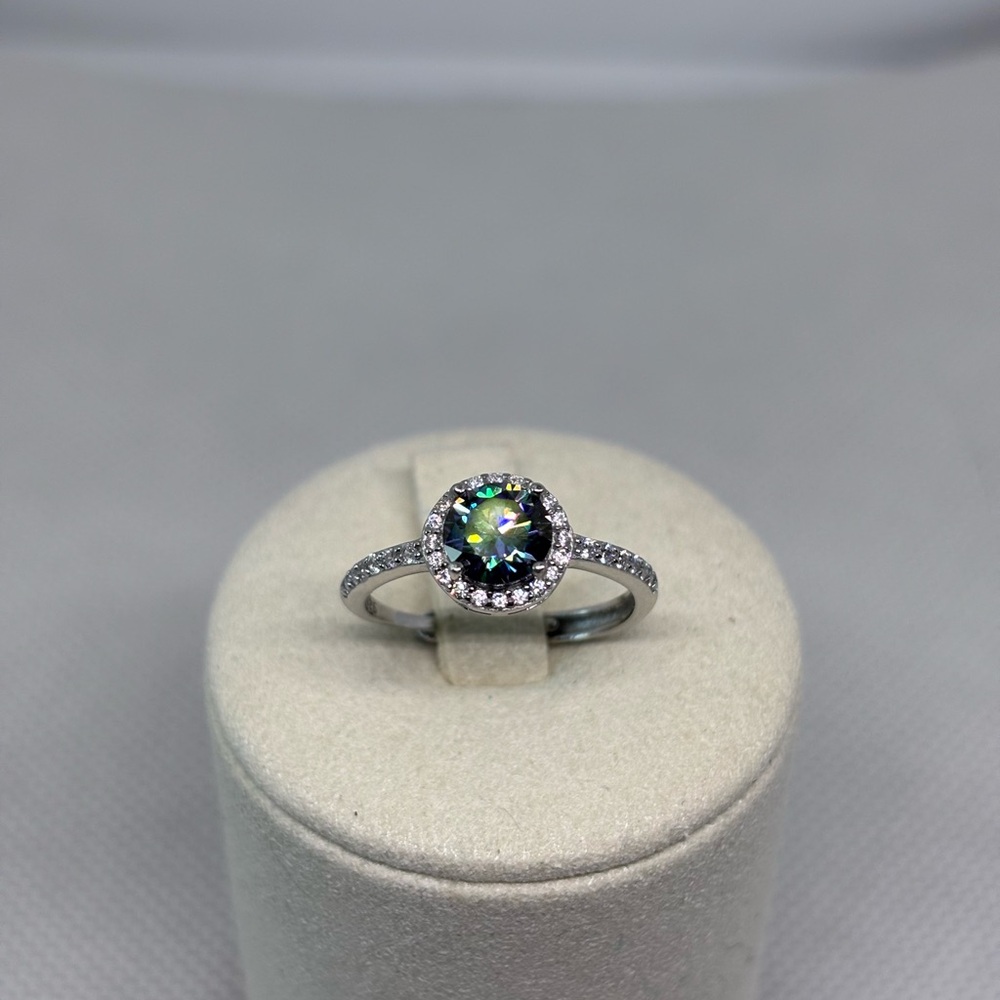 Mossinite diamond ring